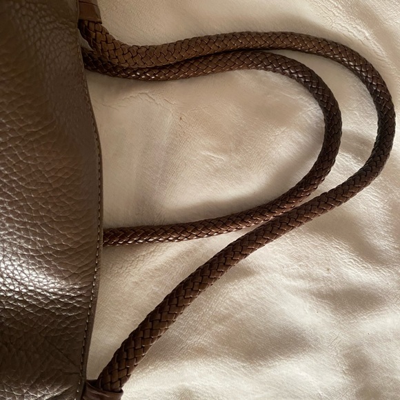 🤎gently used huge Tory Burch leather bag🤎 - Picture 9 of 9